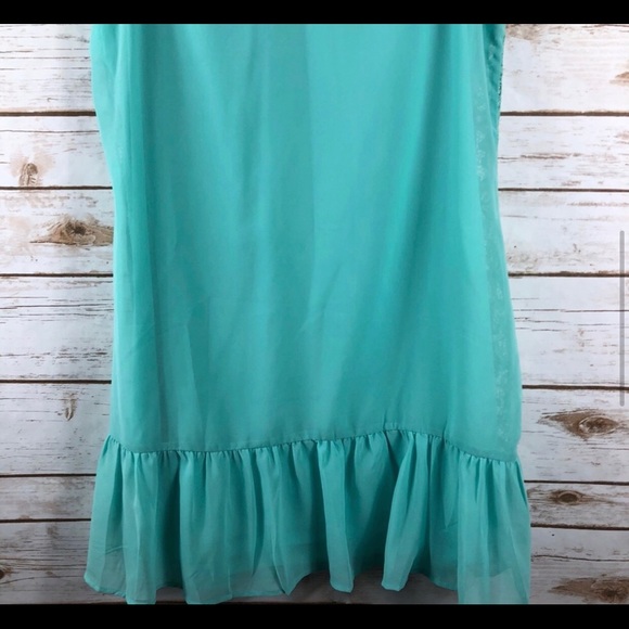 Gorgeous high neck shift dress with detailing - Picture 6 of 6